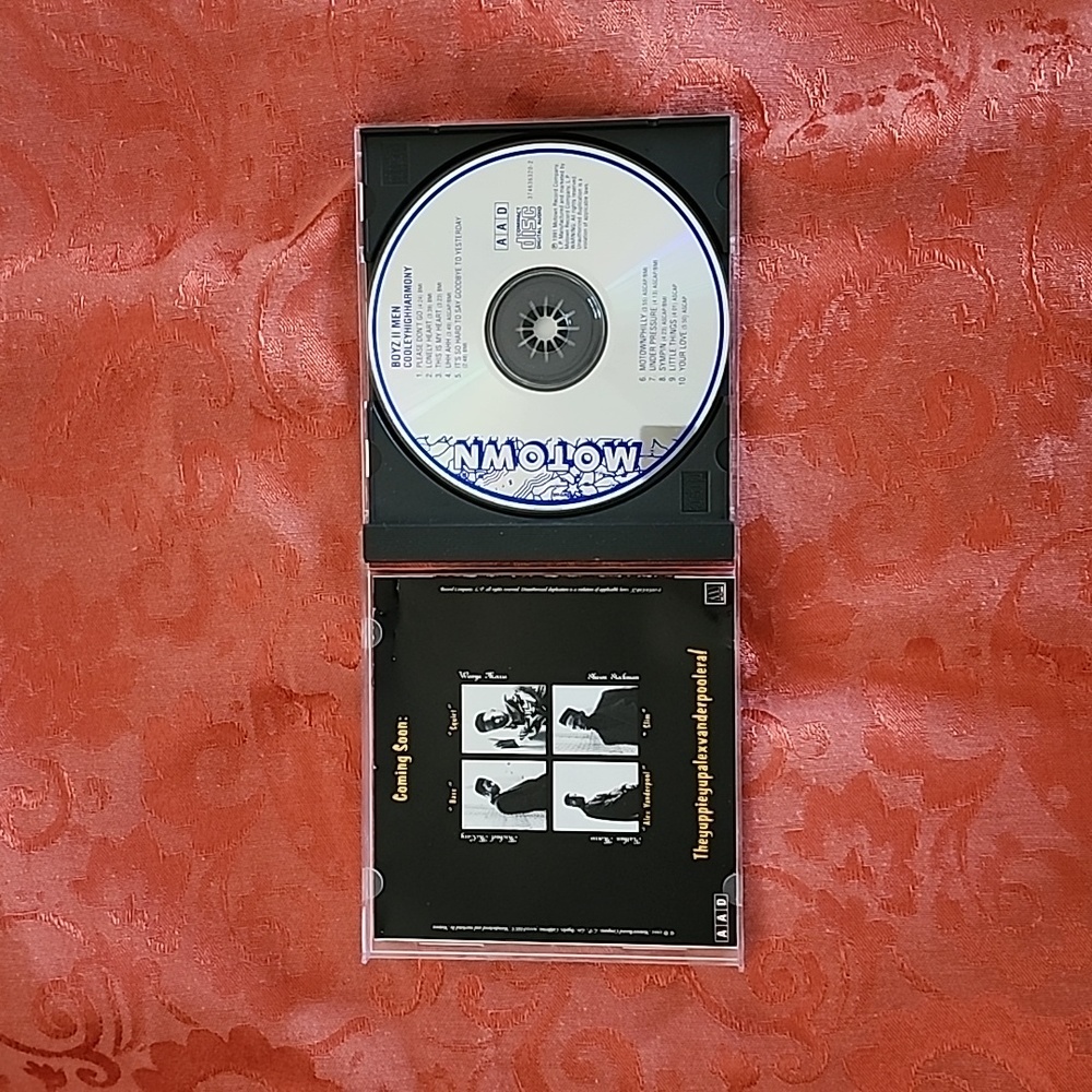Motown R & B CD - Pre-owned - used - Picture 2 of 3